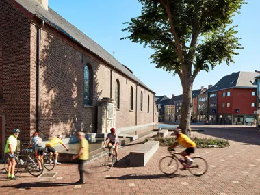 Tapijt van kleiklinkers blaast dorpskern Brakel nieuw leven in