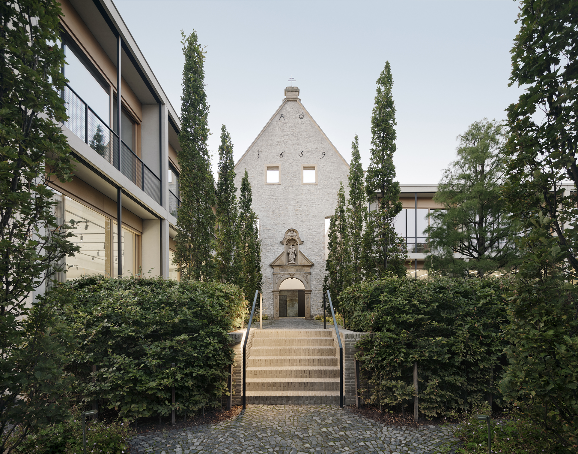 Inspirerende werkomgeving dankzij integratie van kloostergebouw en nieuwbouw