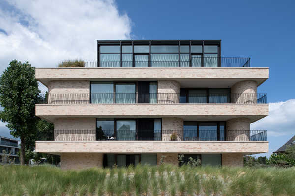 ‘Eileen Gray’ van Rietveld Projects is tijdloos minimalisme in zijn meest robuuste vorm