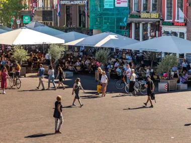 Het kloppend hart van Groningen waar duurzame materialen een investering zijn in de toekomst van de openbare ruimte