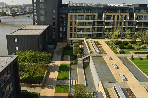Fulham riverside schittert langs de Theems met als grote troef de prestigieuze binnentuin