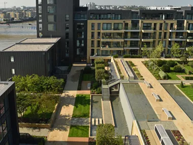 Fulham riverside schittert langs de Theems met als grote troef de prestigieuze binnentuin